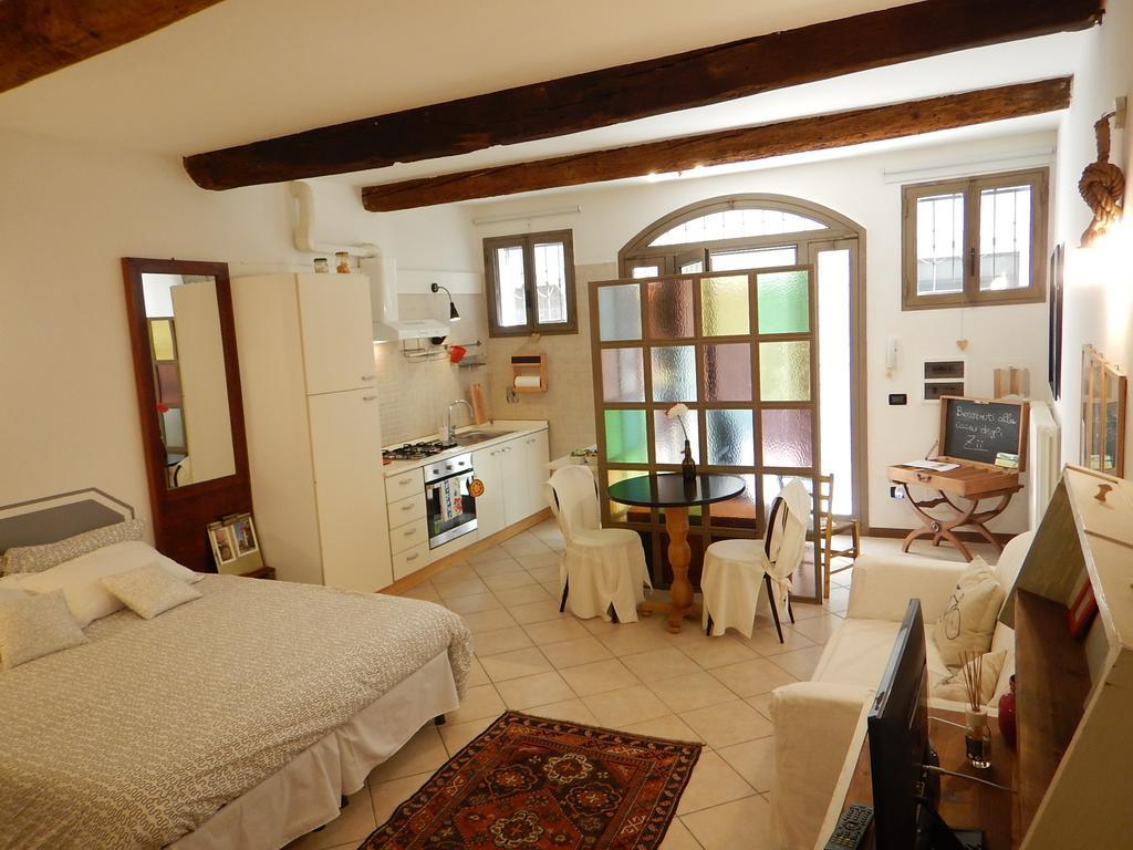 Апартаменти La Casa Degli Zii Феррара Екстер'єр фото