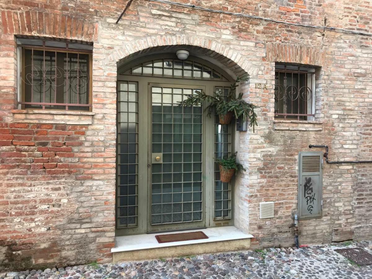 Апартаменти La Casa Degli Zii Феррара Екстер'єр фото